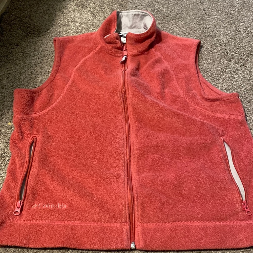 Columbia fleece vest